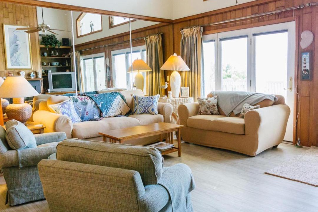 Photo of Livingroom in Saint Helena Island