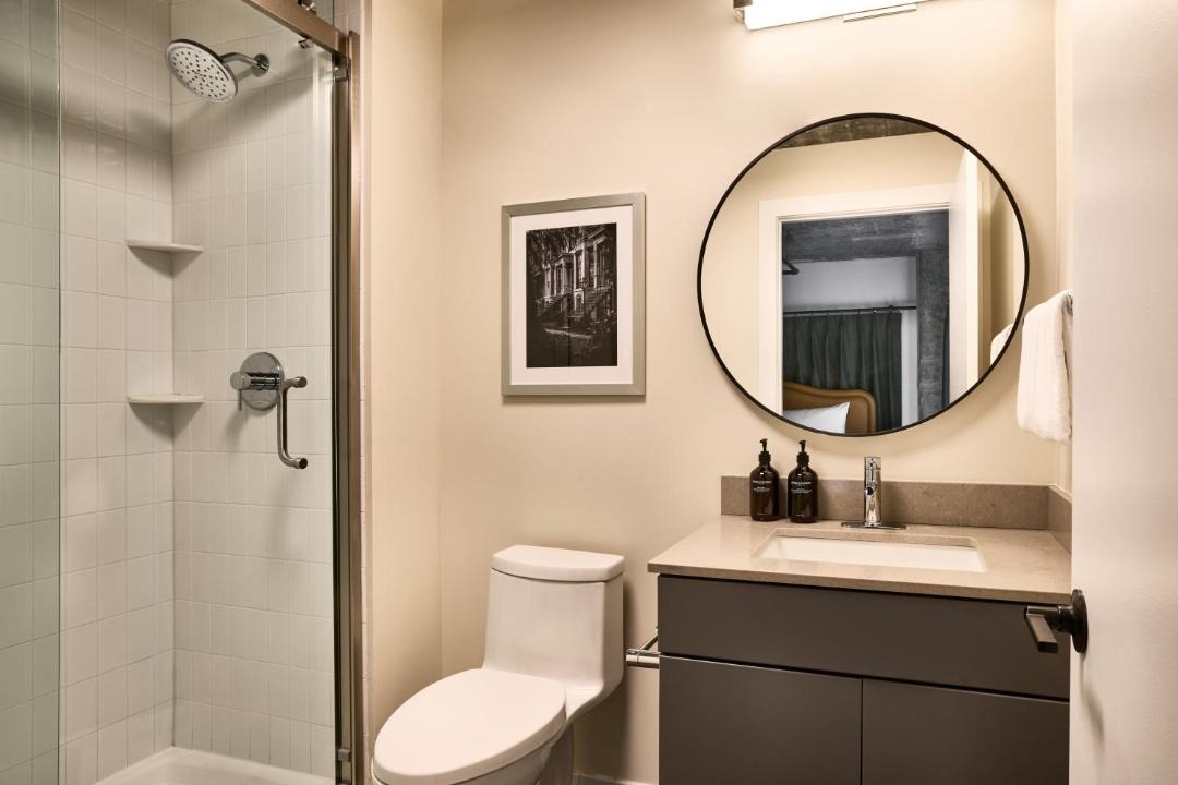 Photo of Bathroom in Yamacraw Village