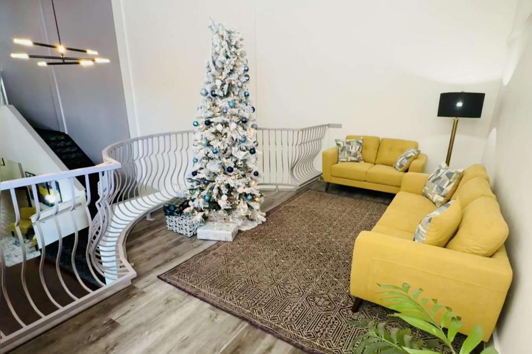 Photo of Livingroom in Albemarle