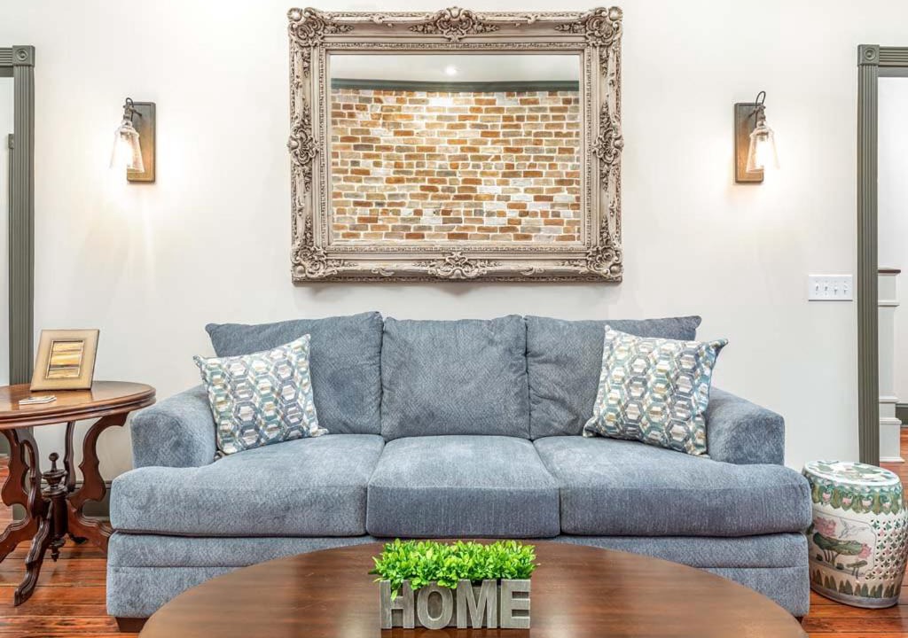 Photo of Livingroom in Savannah Victorian District