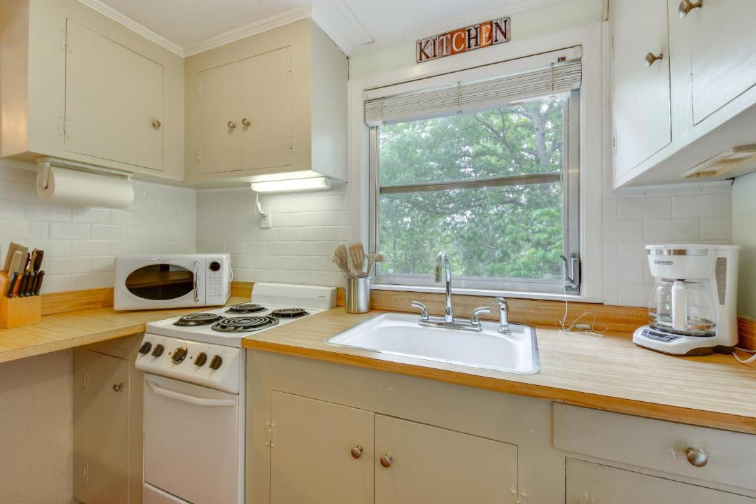 Photo of Kitchen in Townville