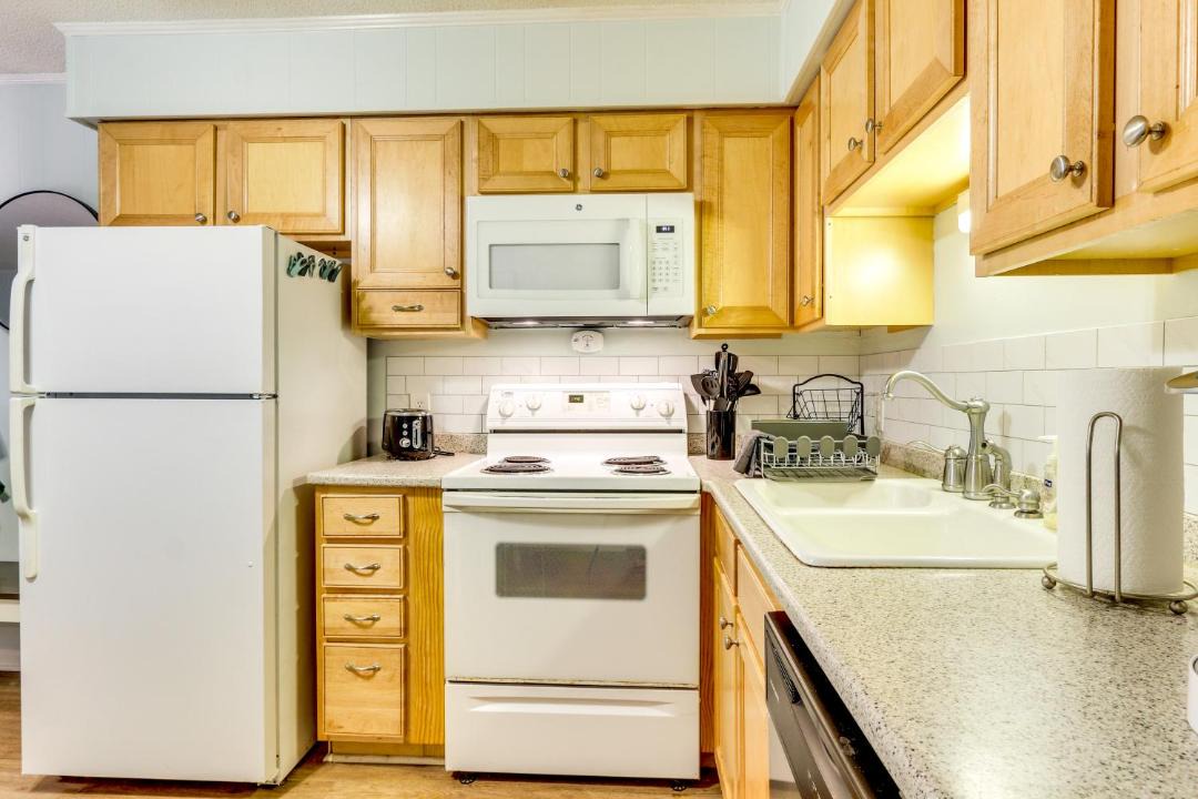 Photo of Kitchen in North Forest Beach