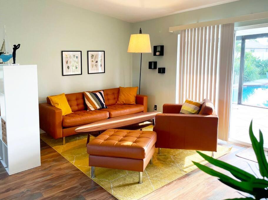 Photo of Livingroom in Trafalgar