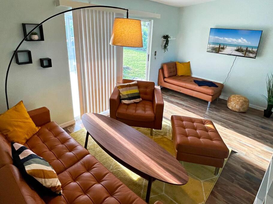 Photo of Livingroom in Trafalgar