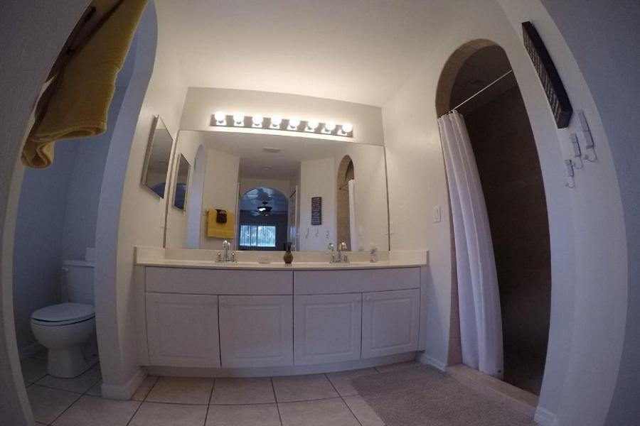 Photo of Bathroom in Trafalgar