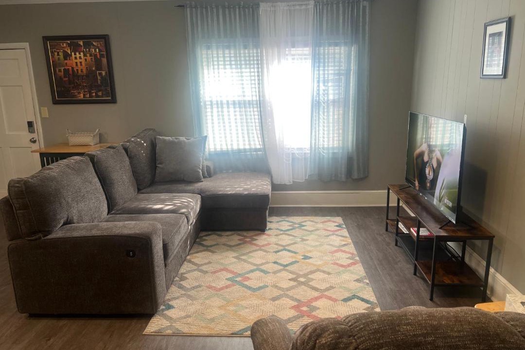 Photo of Livingroom in Green Acres