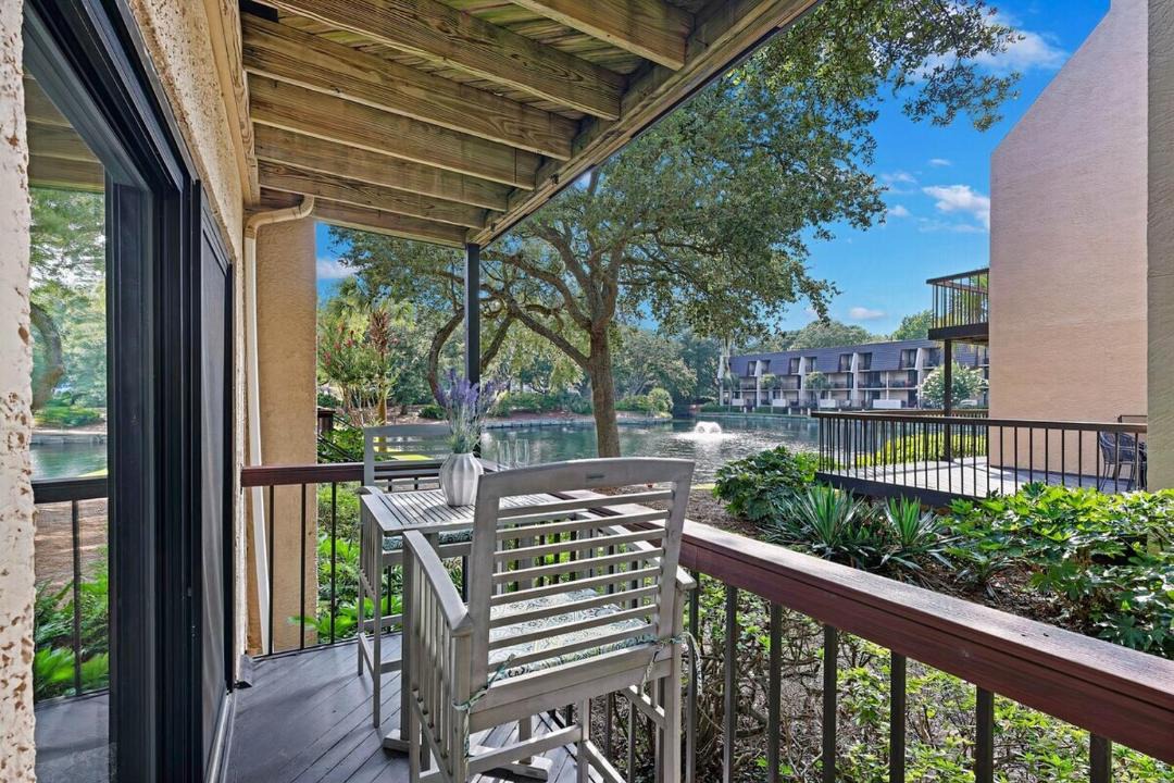 Photo of Patio Balcony in Folly Field