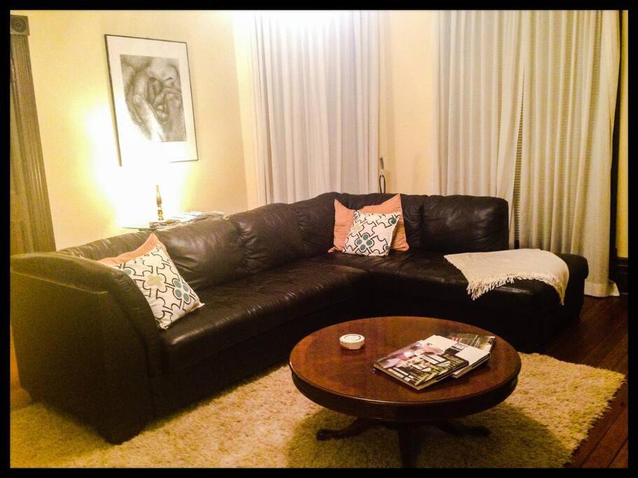 Photo of Livingroom in Savannah Victorian District