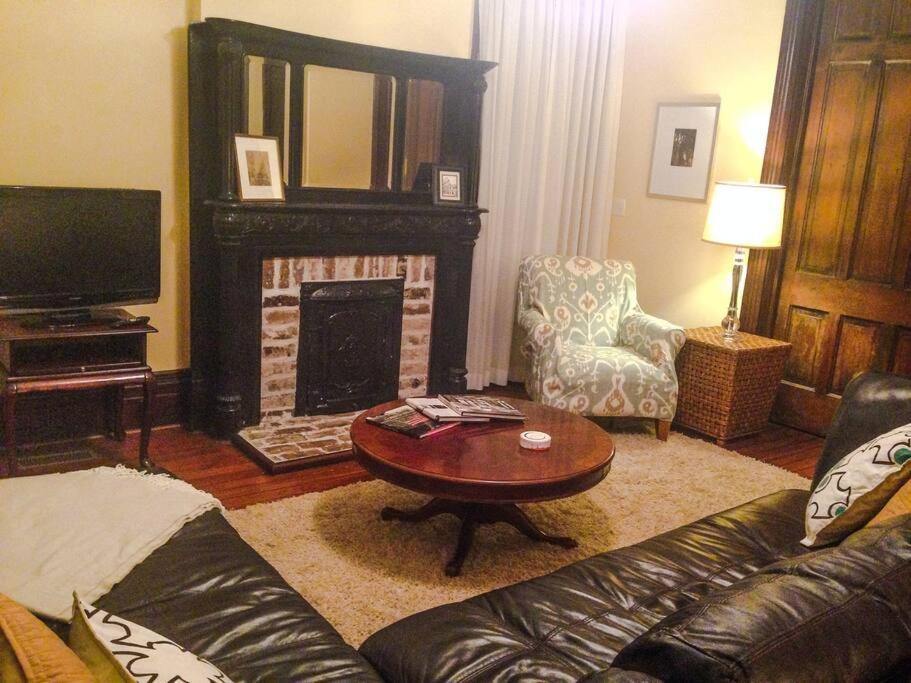 Photo of Livingroom in Savannah Victorian District