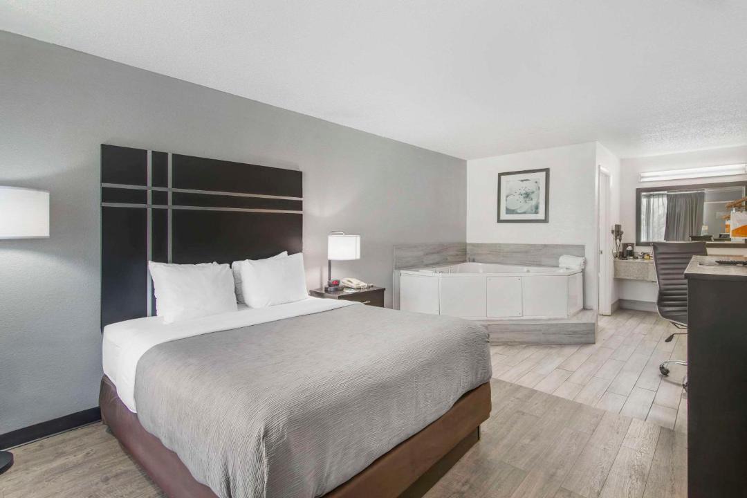 Photo of Bedroom in Hardeeville
