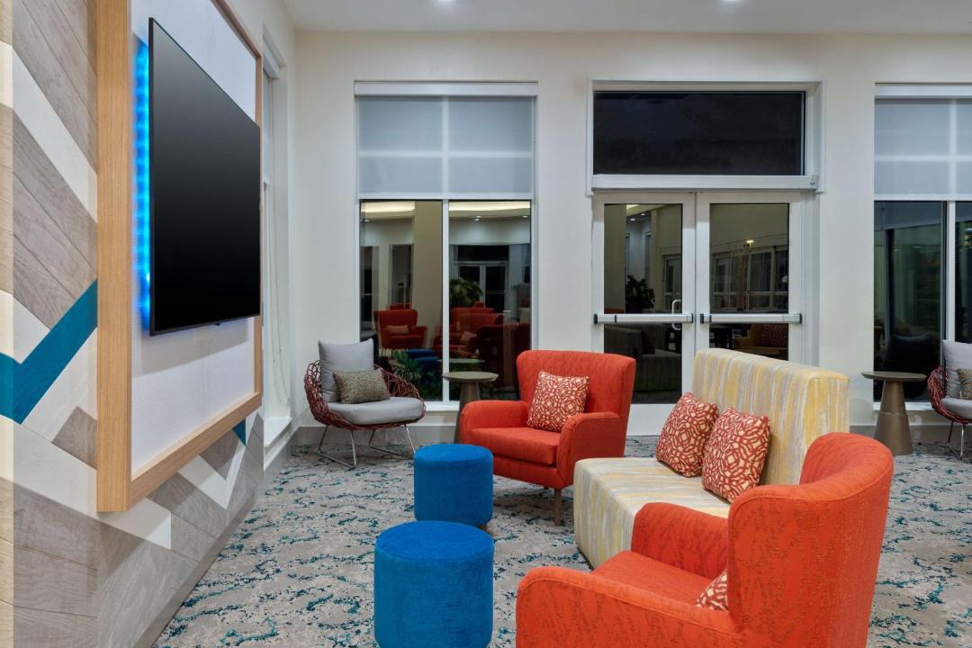 Photo of Livingroom in Florida Center