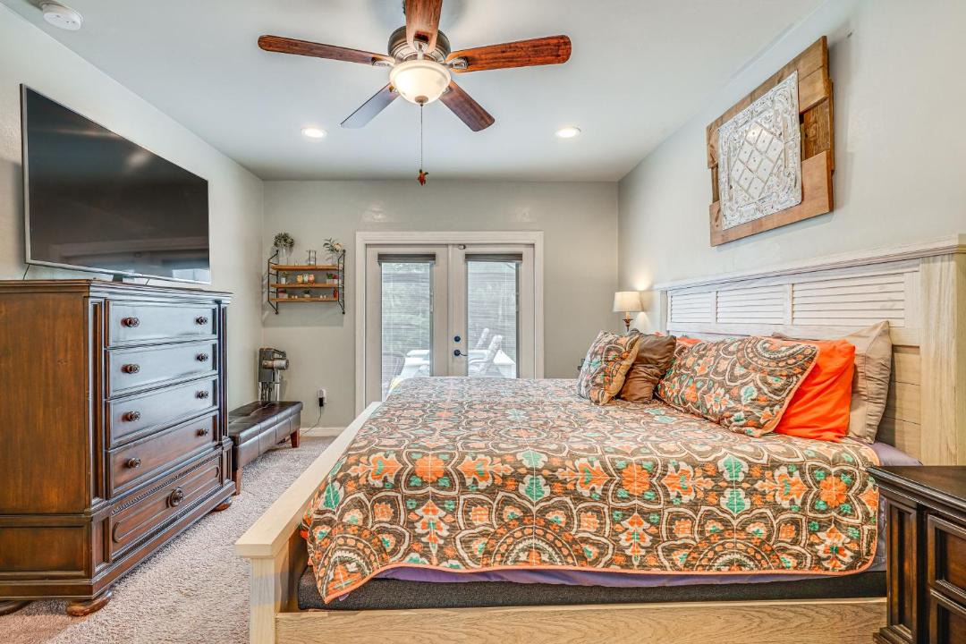 Photo of Bedroom in Pelican