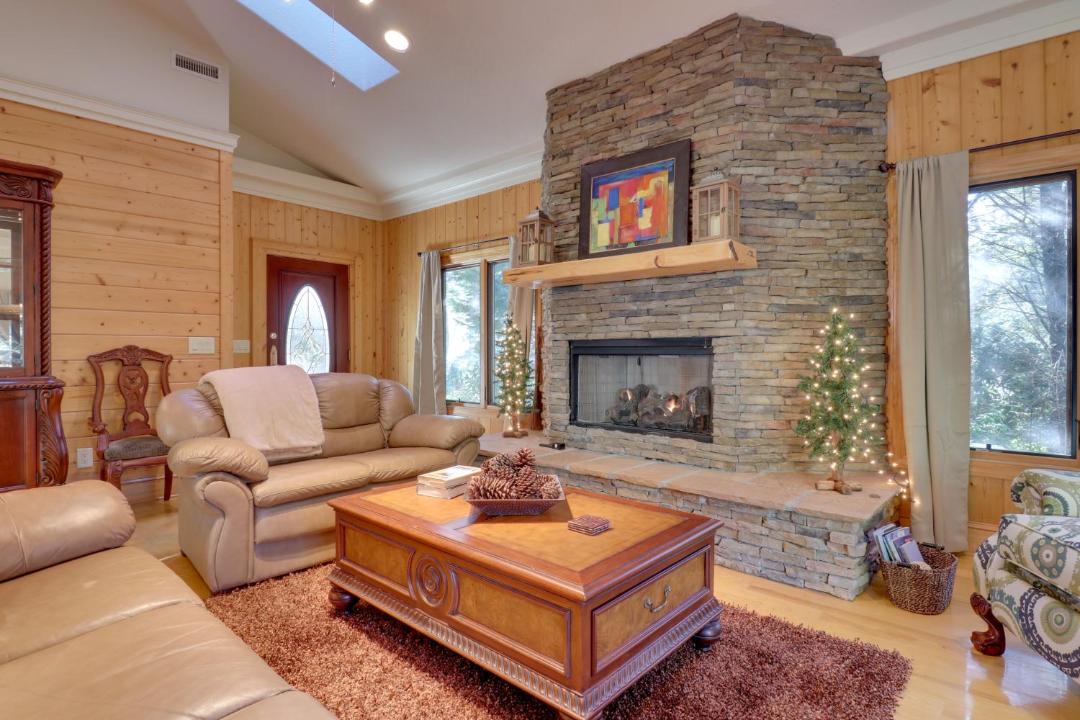 Photo of Others in Highlands