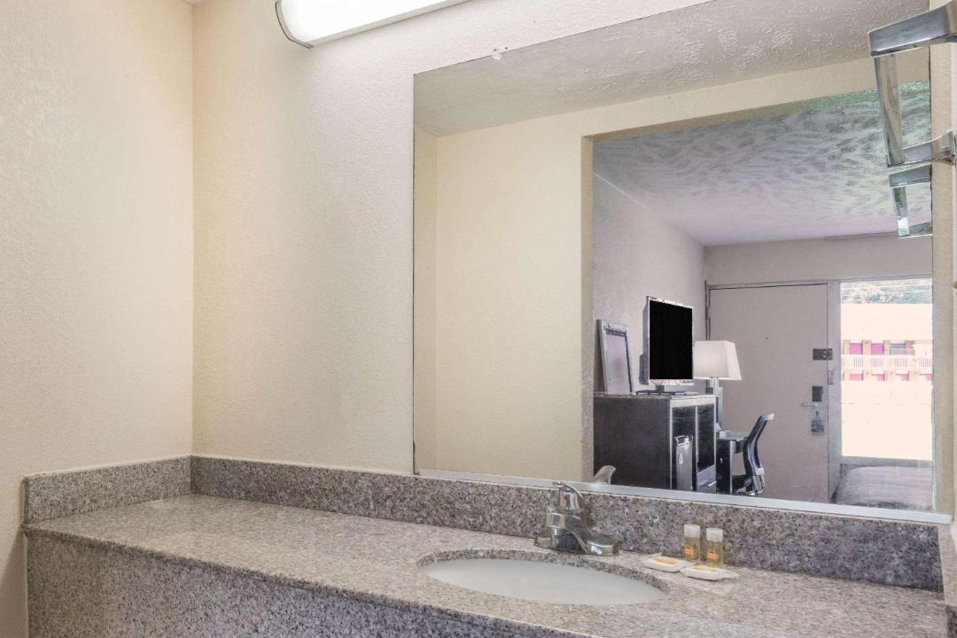Photo of Bathroom in Lumberton