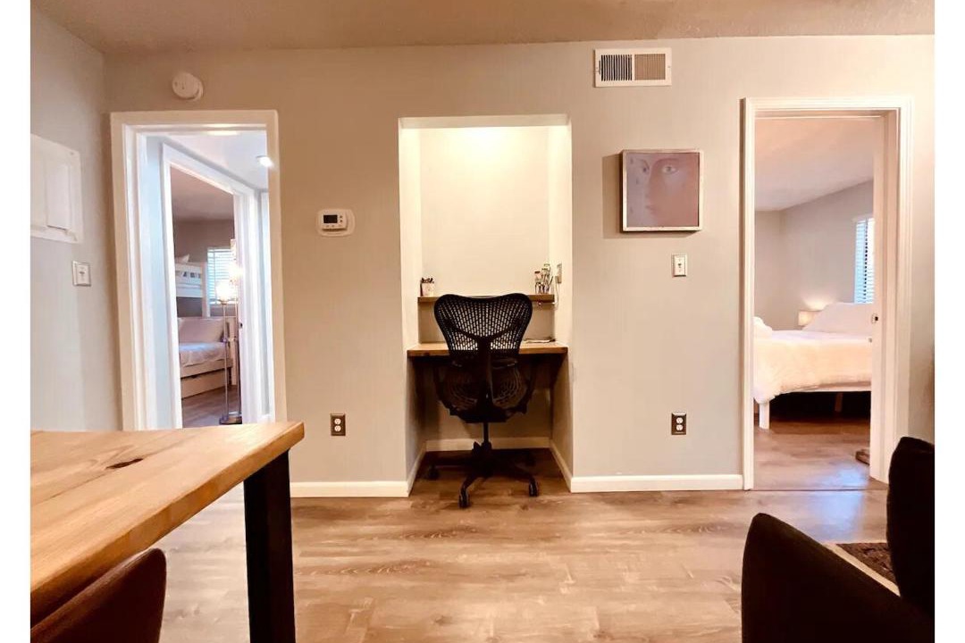 Photo of Livingroom in Folly Field