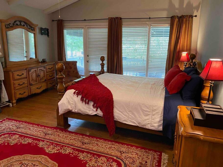 Photo of Bedroom in Augusta