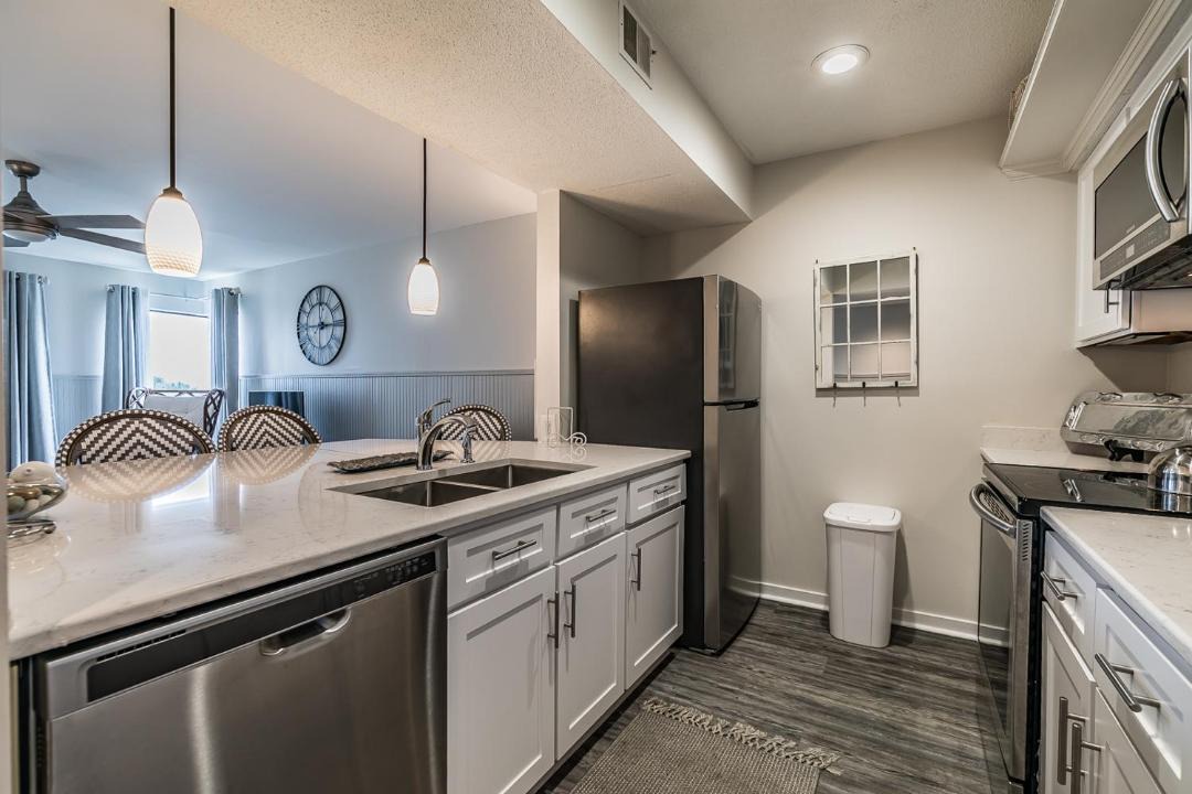 Photo of Kitchen in Oceanmarsh Subdivision