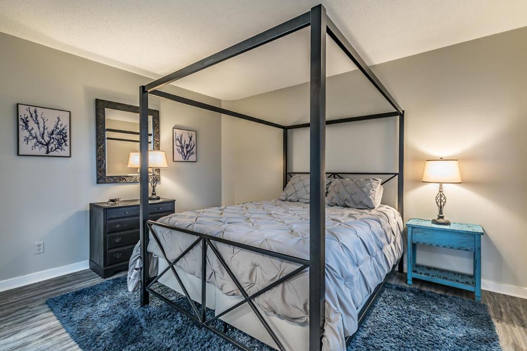 Photo of Bedroom in Oceanmarsh Subdivision