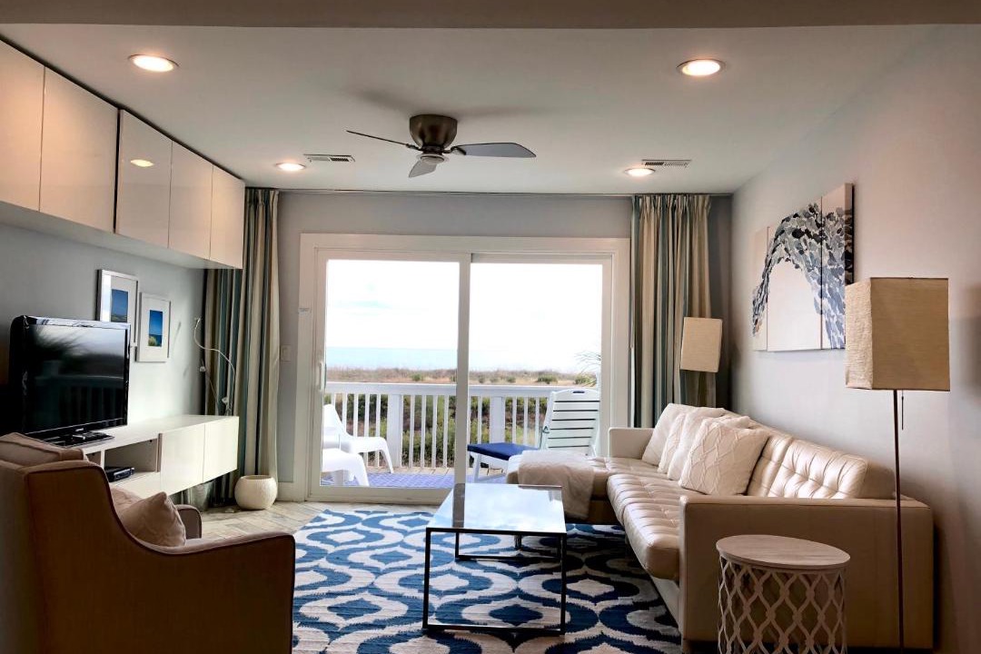 Photo of Livingroom in Oceanmarsh Subdivision