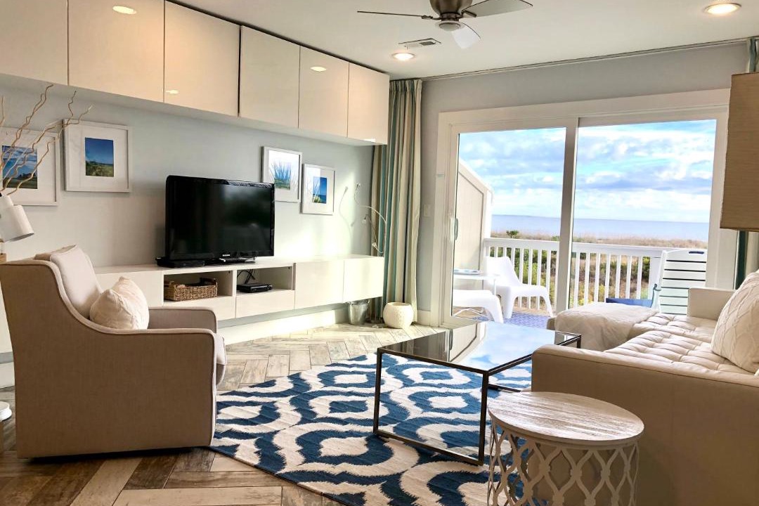 Photo of Livingroom in Oceanmarsh Subdivision