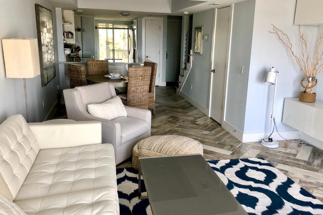Photo of Livingroom in Oceanmarsh Subdivision