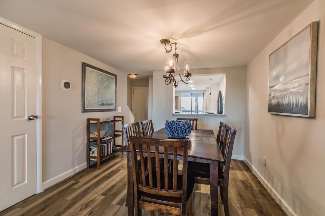 Photo of Livingroom in Oceanmarsh Subdivision