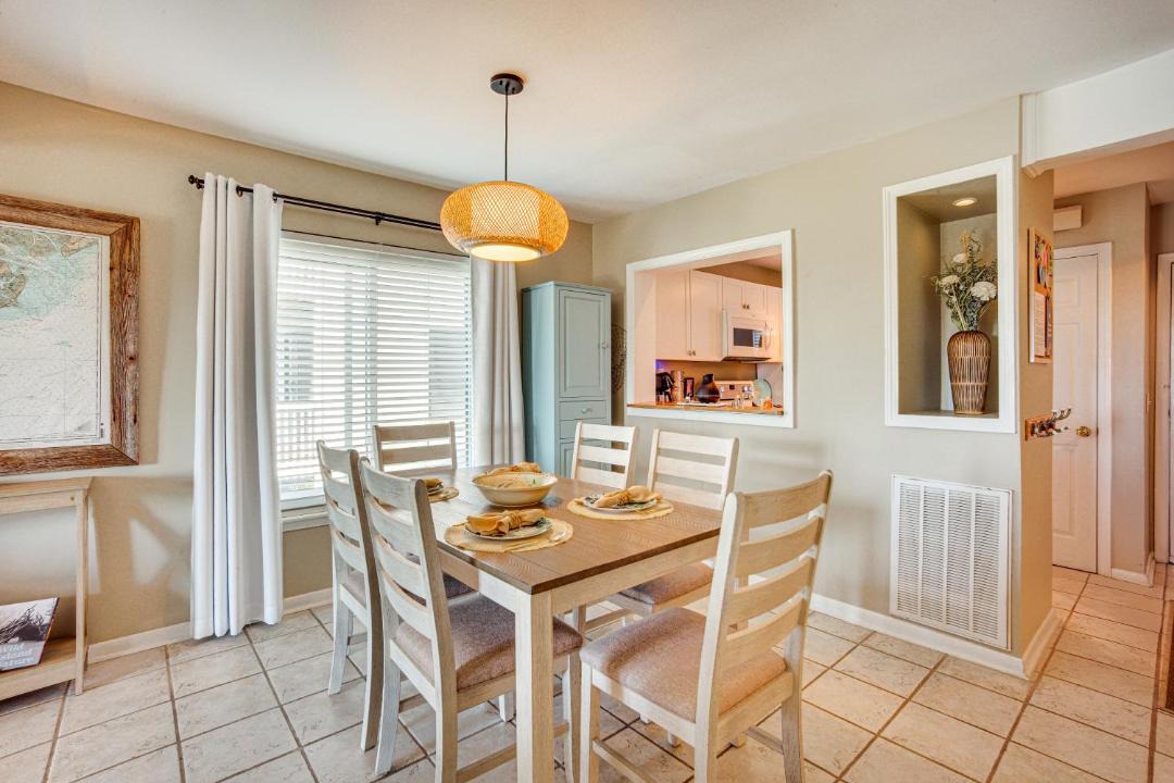 Photo of Others in Oceanmarsh Subdivision