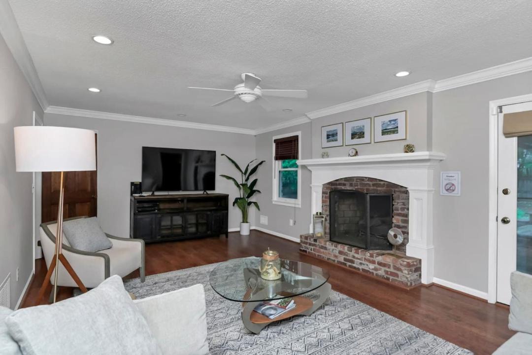 Photo of Livingroom in Harbison