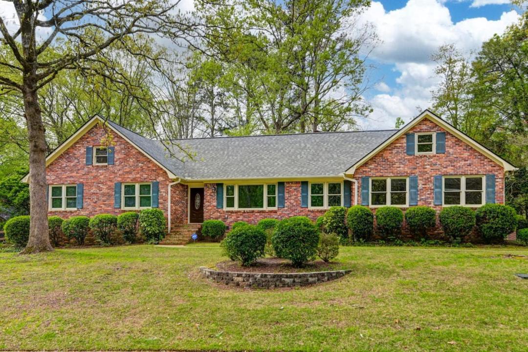 Photo of Buildings in Harbison