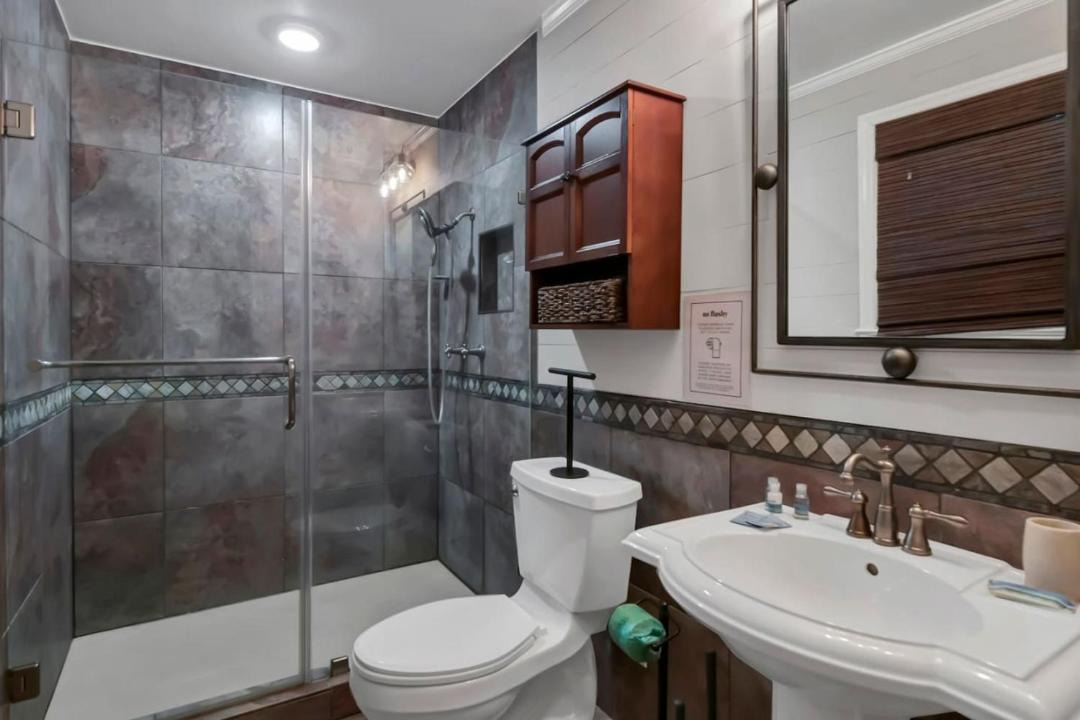 Photo of Bathroom in Harbison