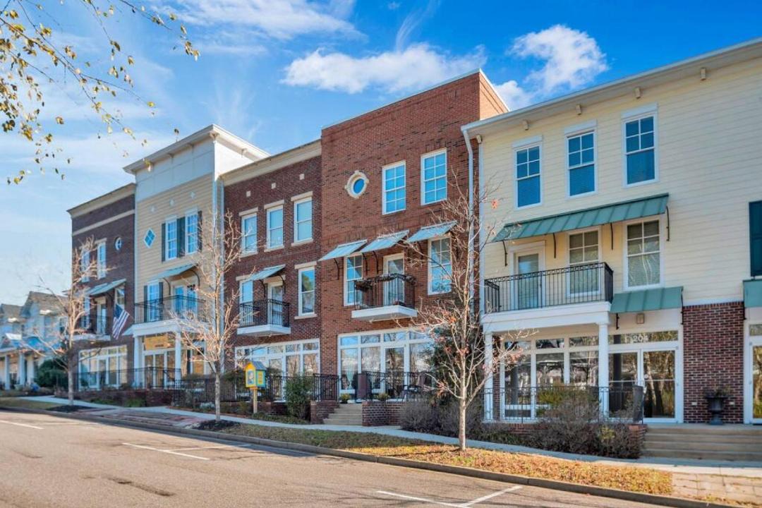 Photo of Buildings in Lake Carolina