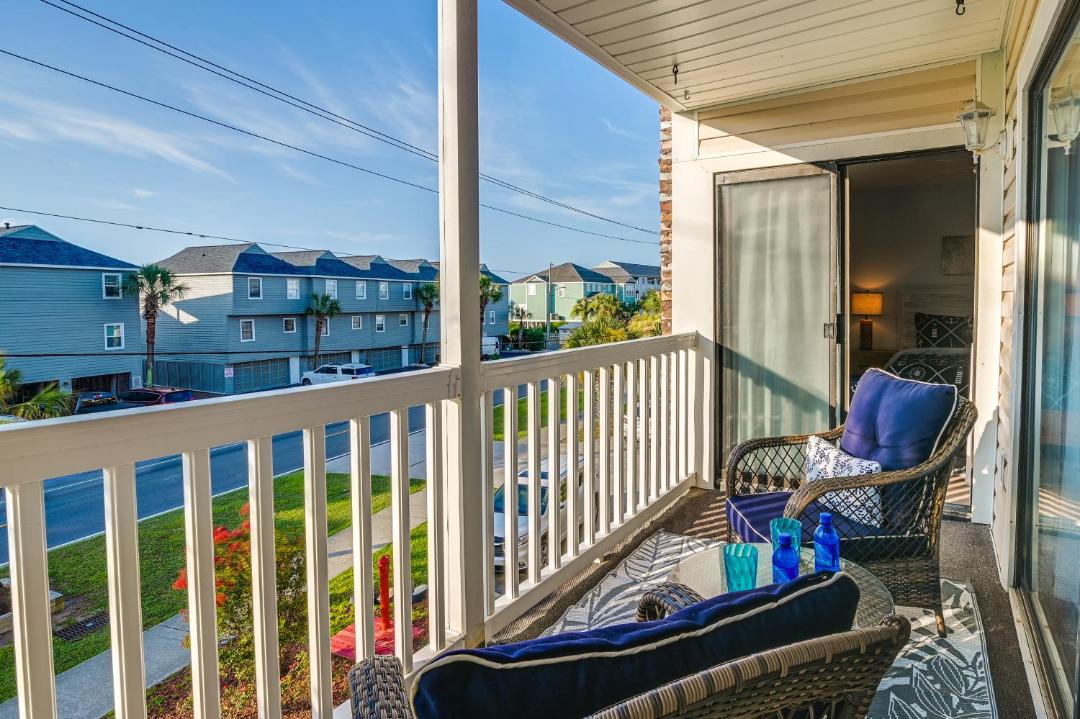 Photo of Patio Balcony in Long Bay Estates