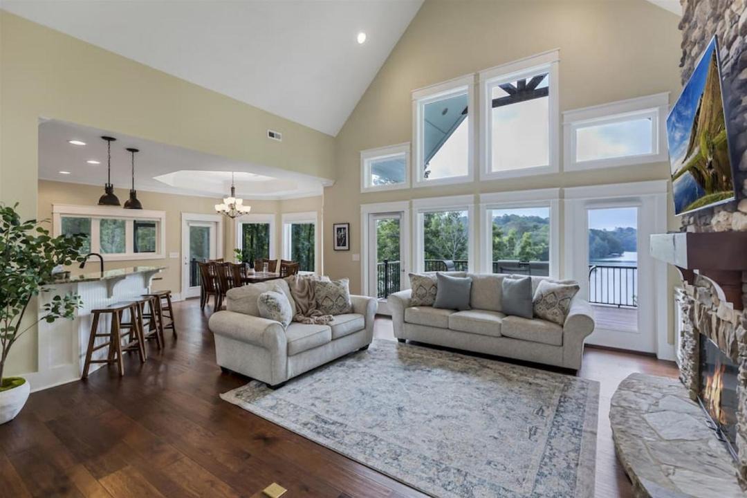 Photo of Livingroom in West Union