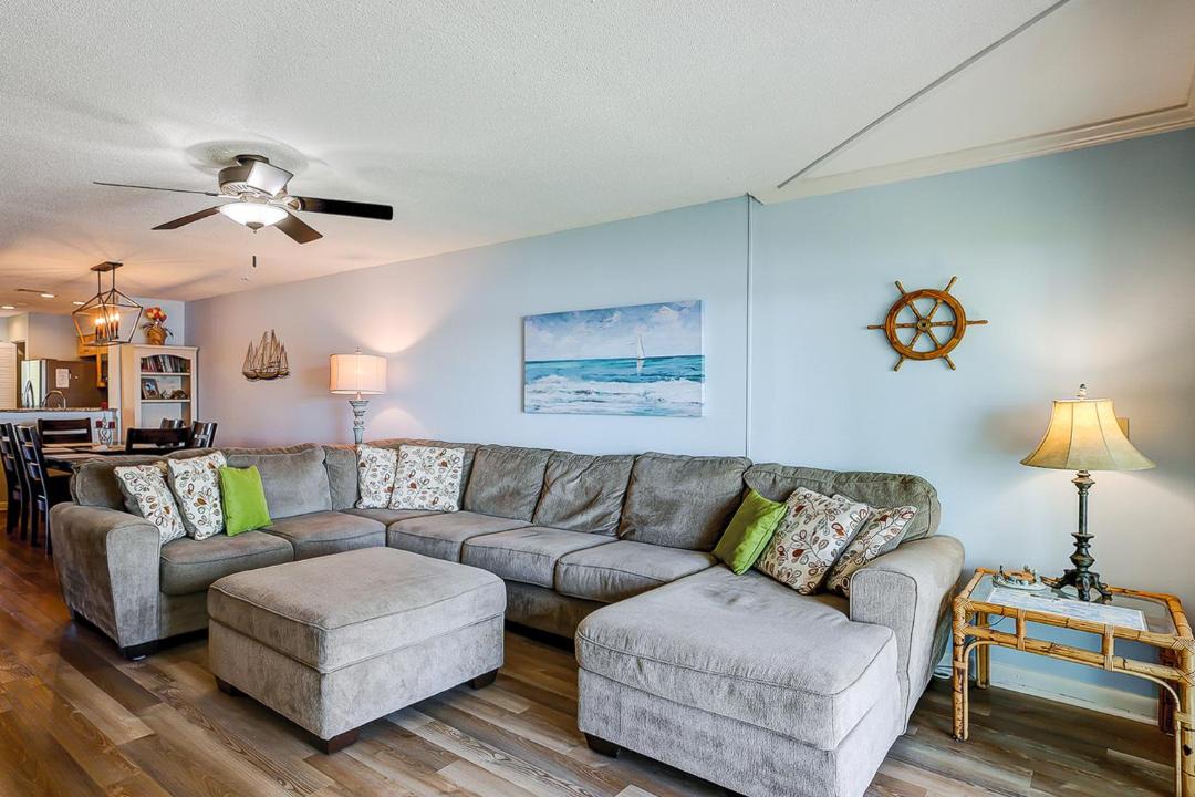 Photo of Livingroom in Folly Beach