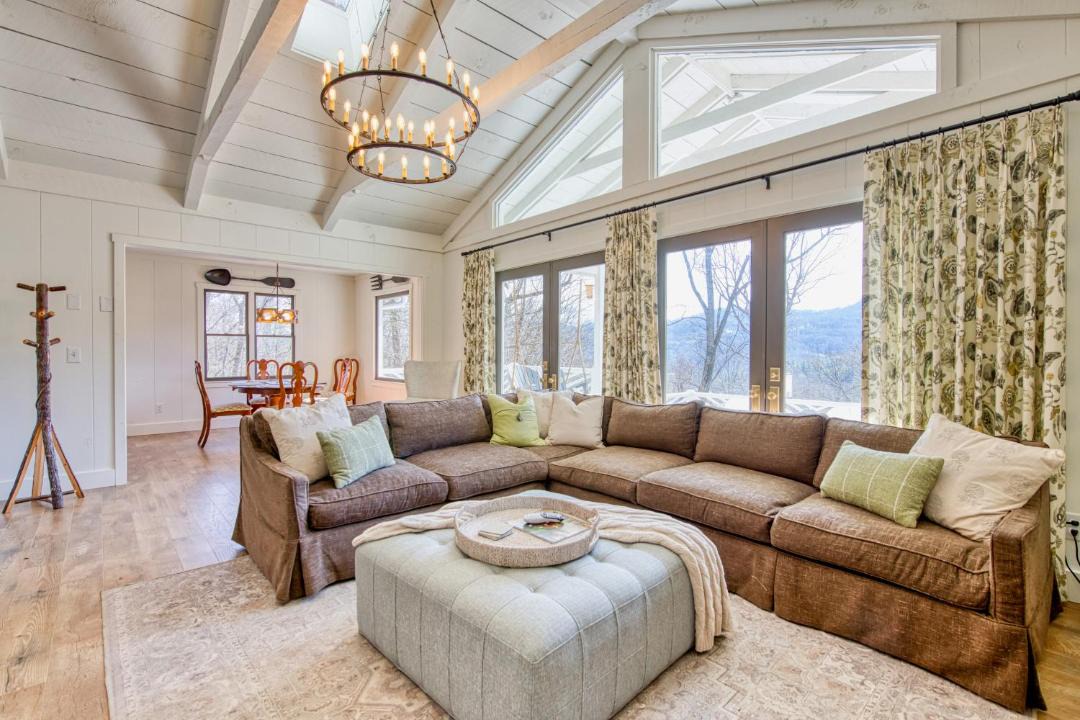 Photo of Livingroom in Cashiers