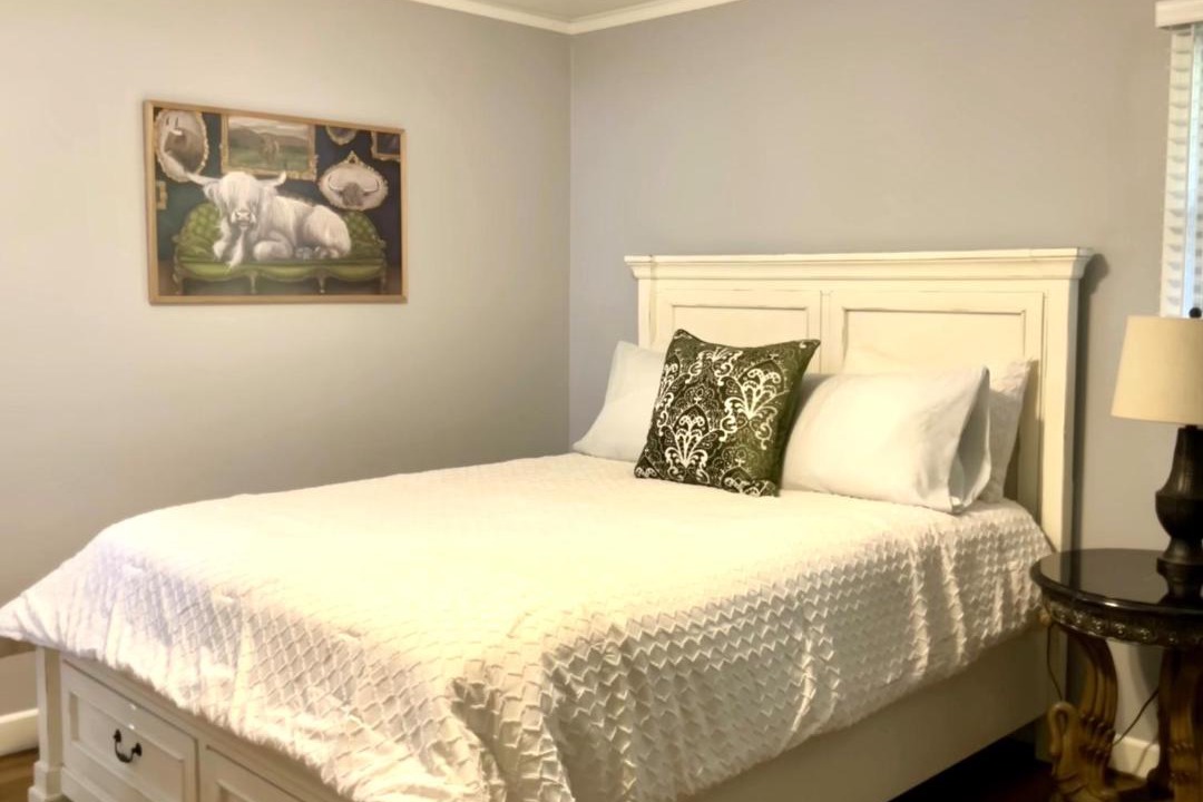 Photo of Bedroom in Taylors