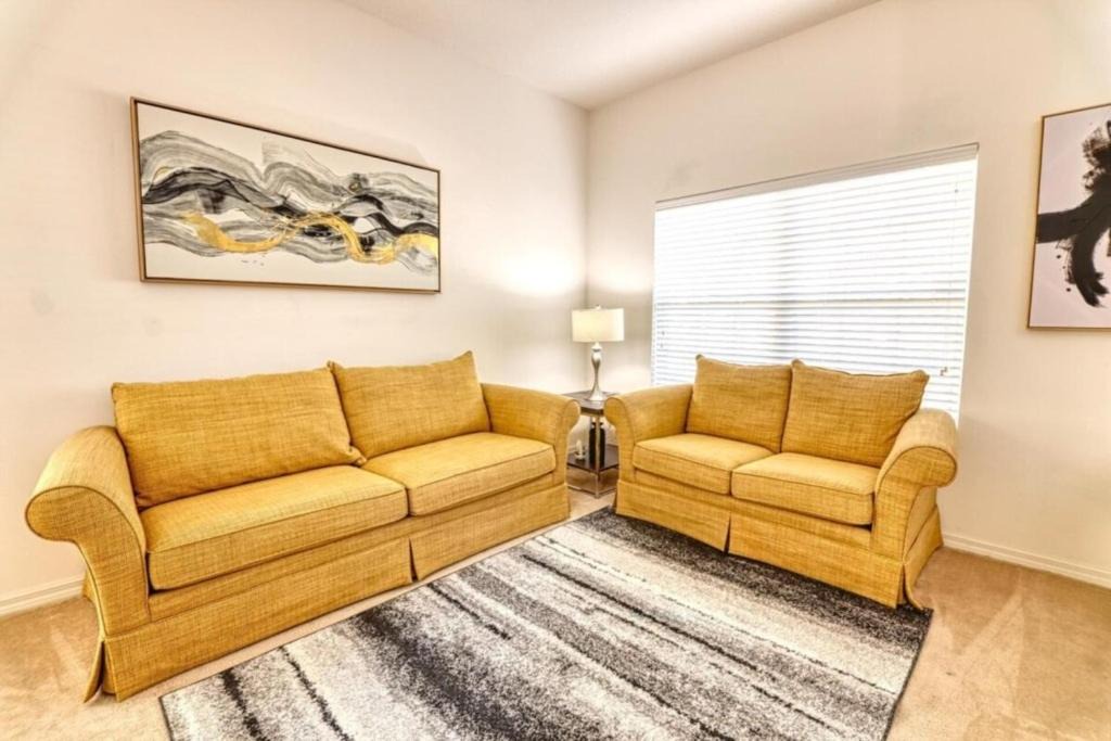 Photo of Livingroom in Highgate Park