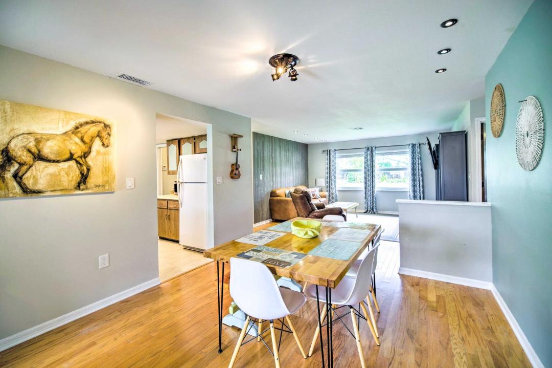Photo of Livingroom in Lakewood Park