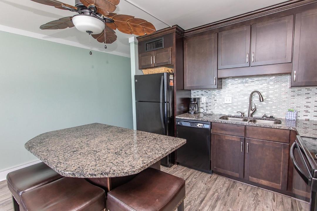 Photo of Kitchen in Garden City