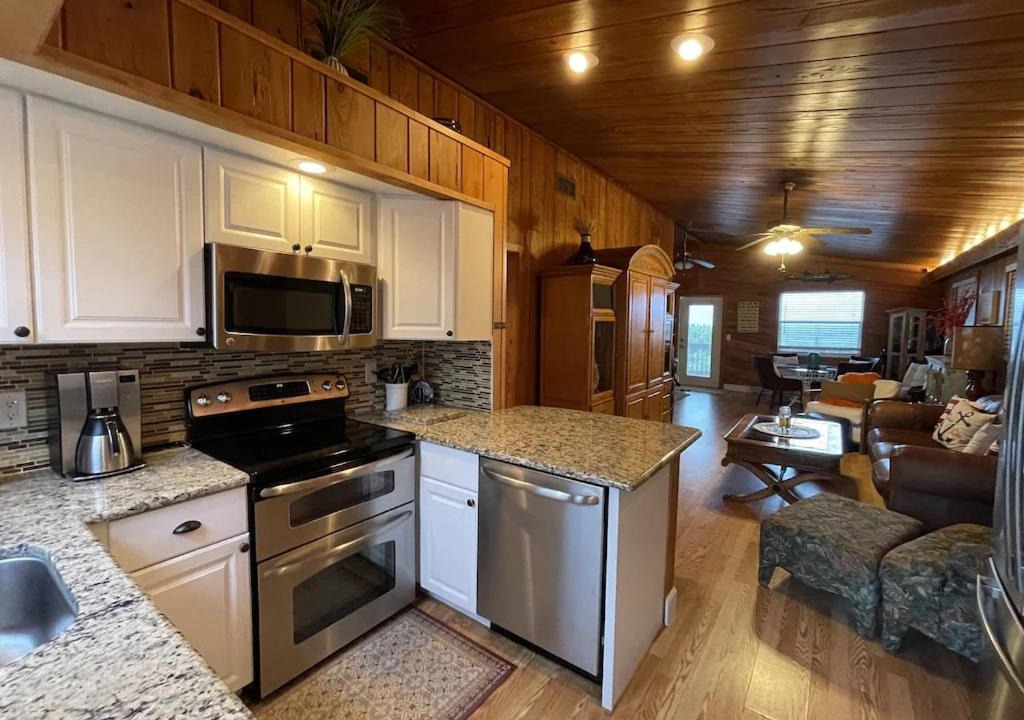 Photo of Kitchen in Ambersand Beach