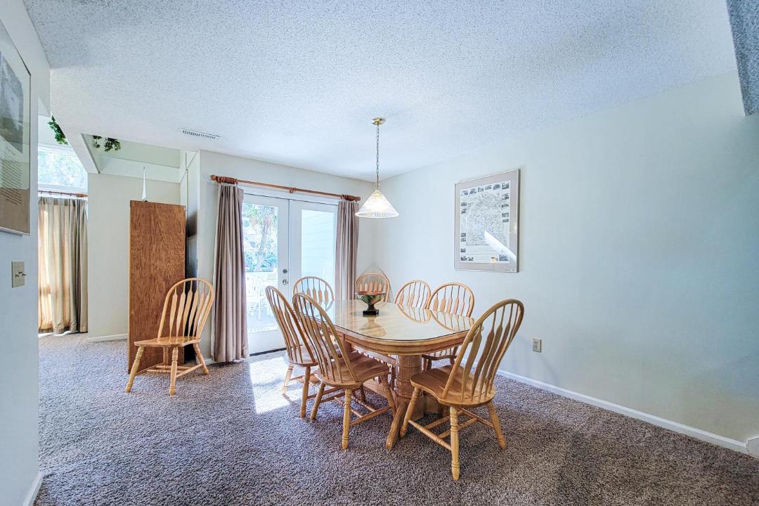 Photo of Livingroom in Ocean Ridge