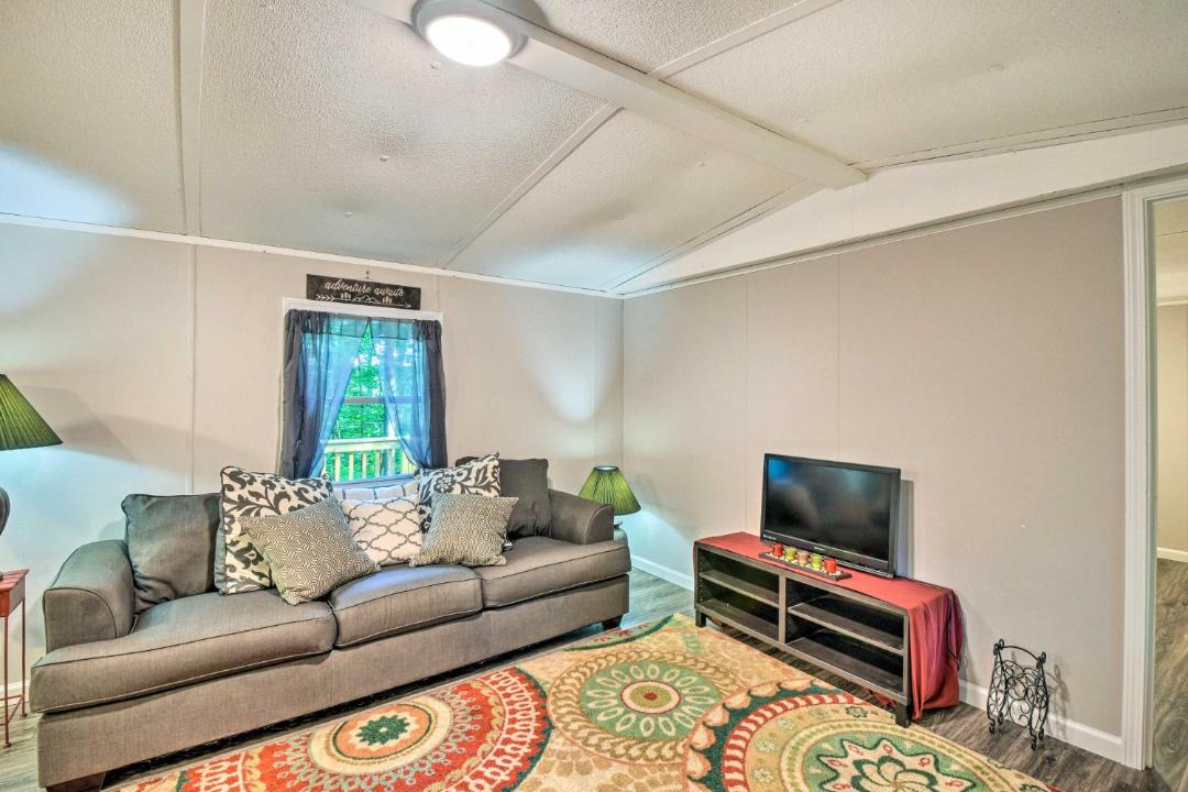 Photo of Livingroom in Gainesville