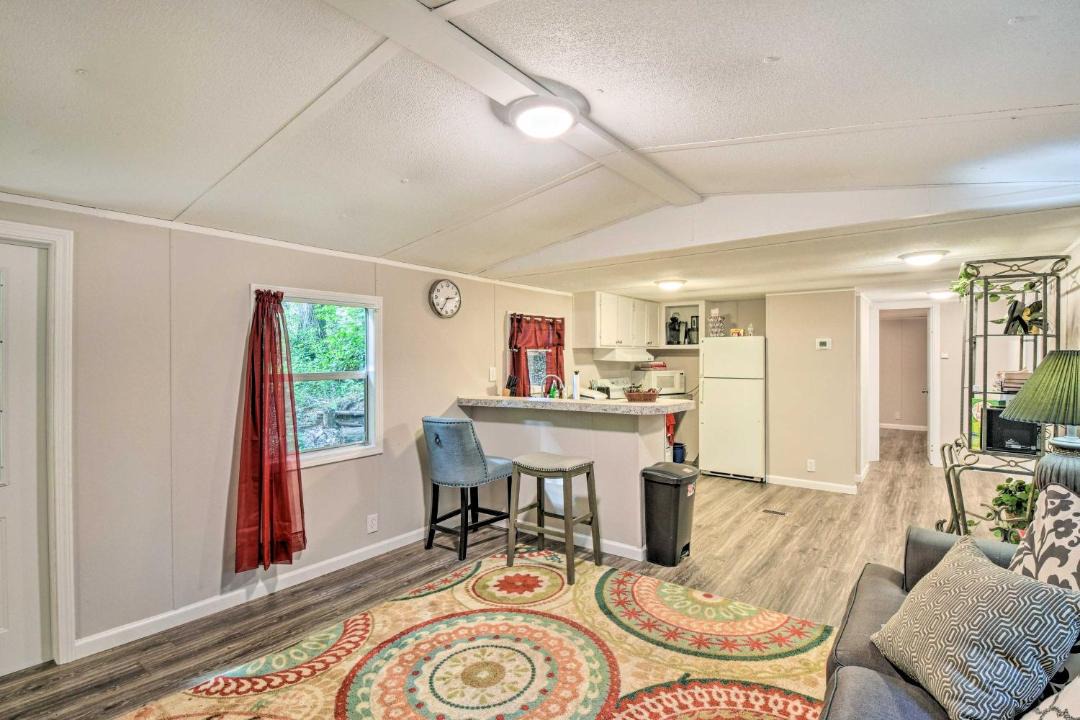 Photo of Livingroom in Gainesville
