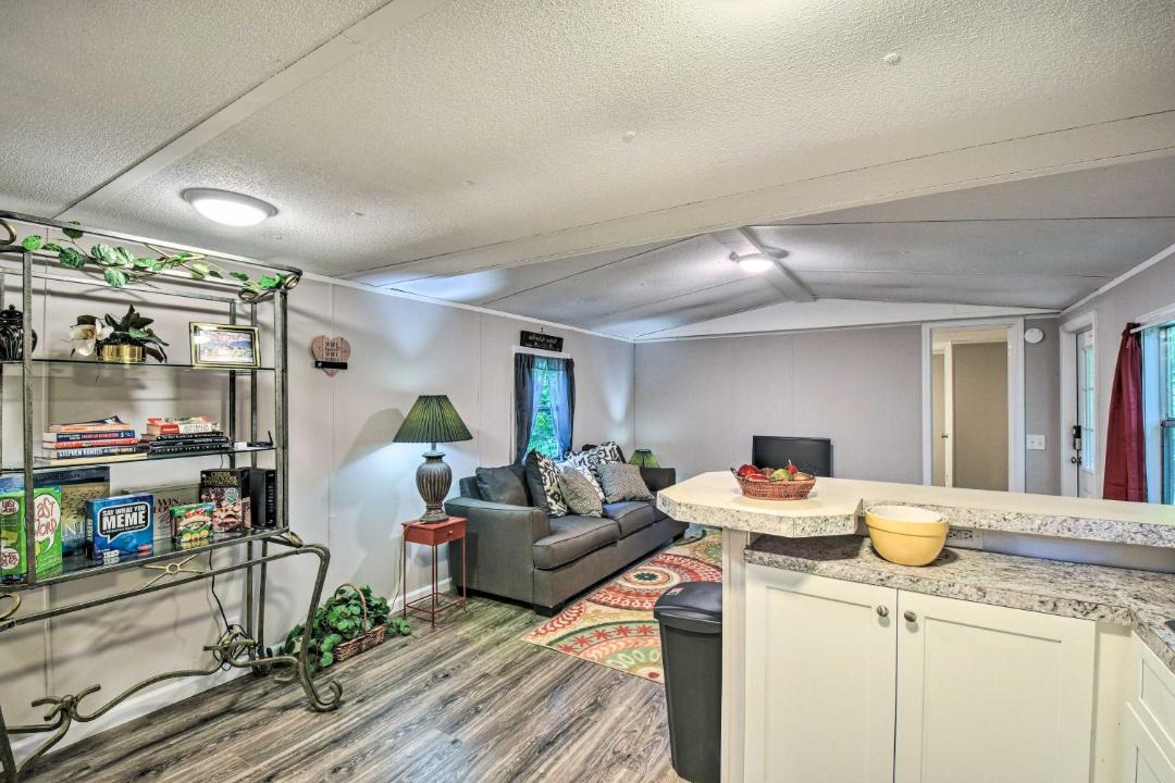 Photo of Livingroom in Gainesville