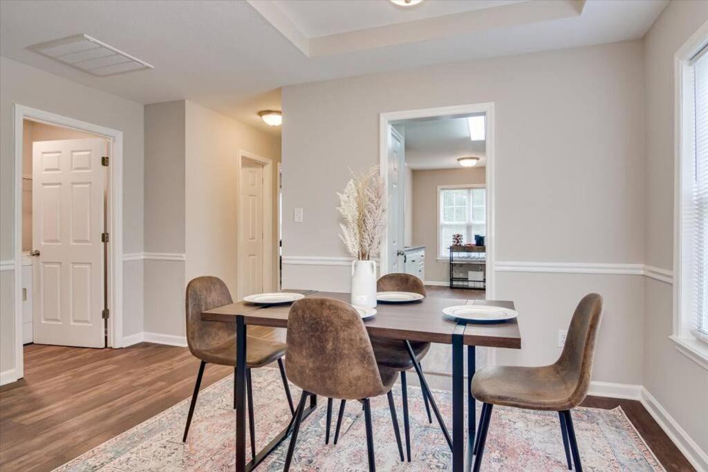 Photo of Livingroom in National Hills