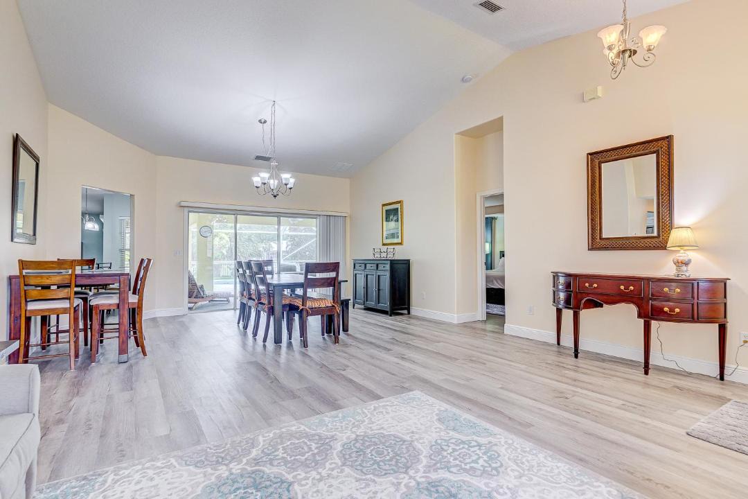 Photo of Livingroom in Sebastian Highlands