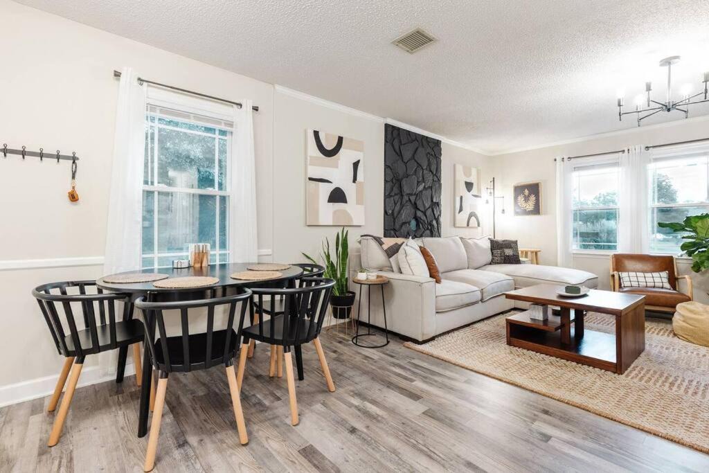 Photo of Livingroom in Boiling Springs