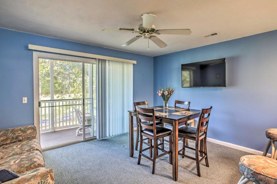Photo of Livingroom in Longs