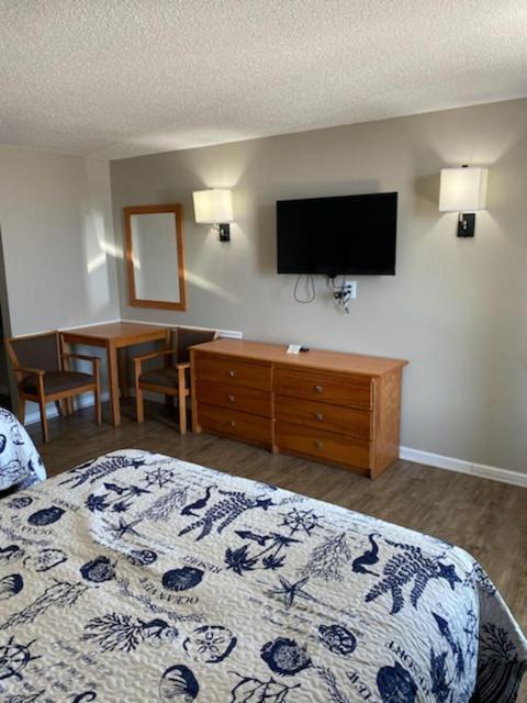Photo of Bedroom in Emerald Isle