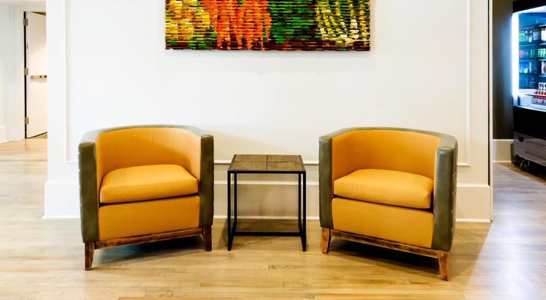 Photo of Livingroom in Historic District - North